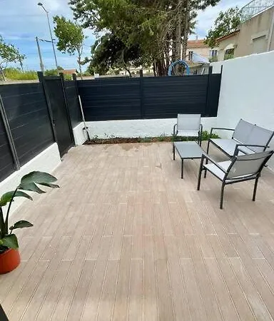 Maisonnette Chaleureuse A Proximite Du Centre *